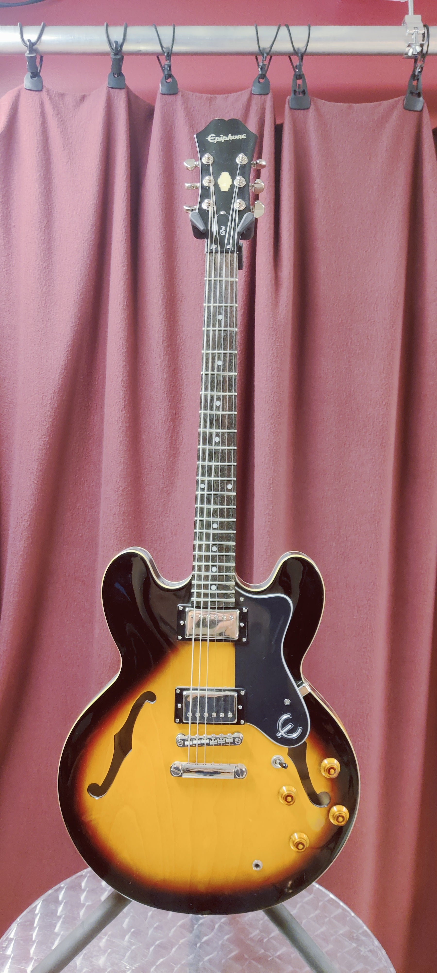 Epiphone DOT (used) - Aron Soitin