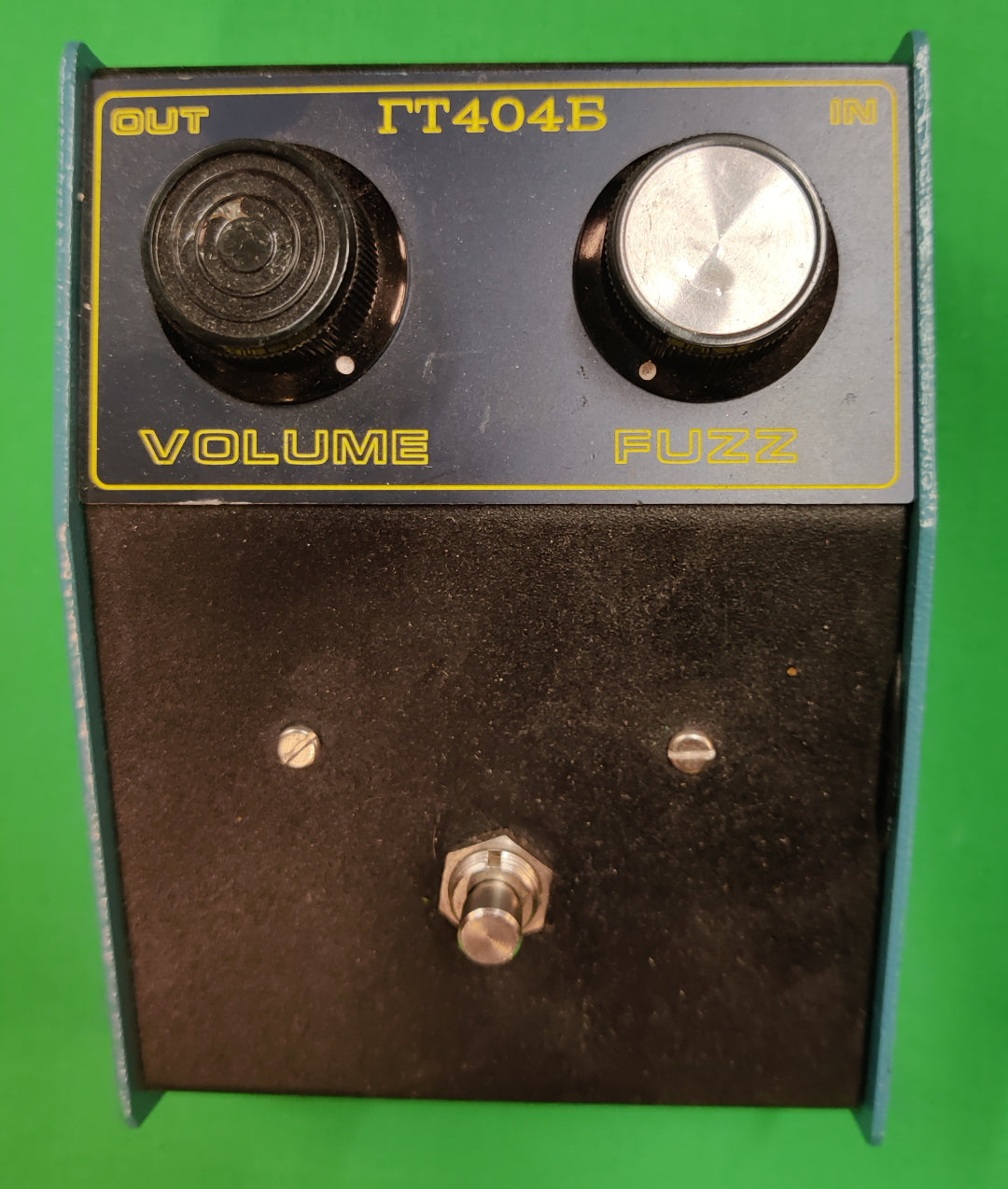 RU GT404B fuzz pedal (used) - Aron Soitin